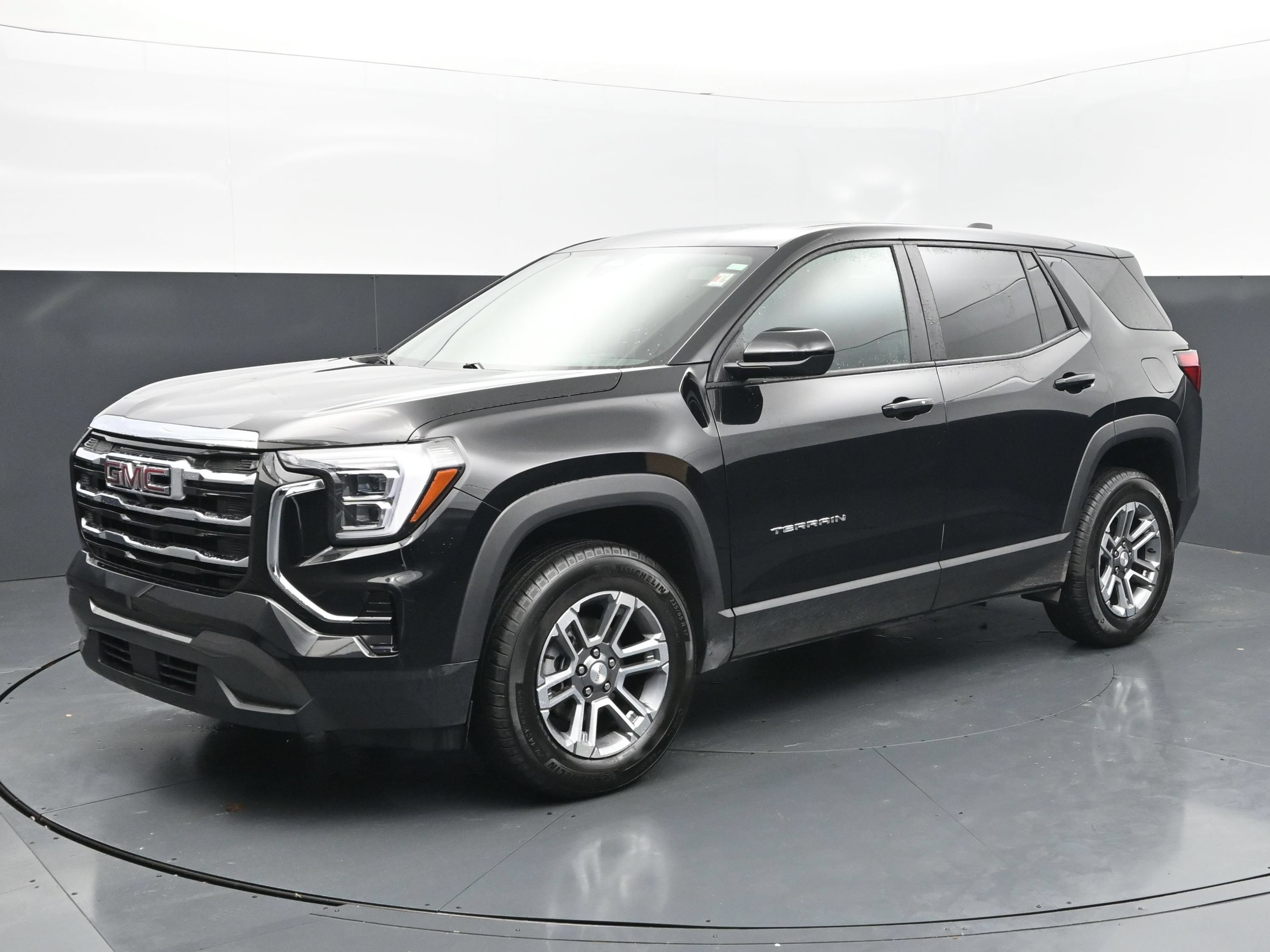 Used 2026 GMC Terrain Elevation FWD image 1