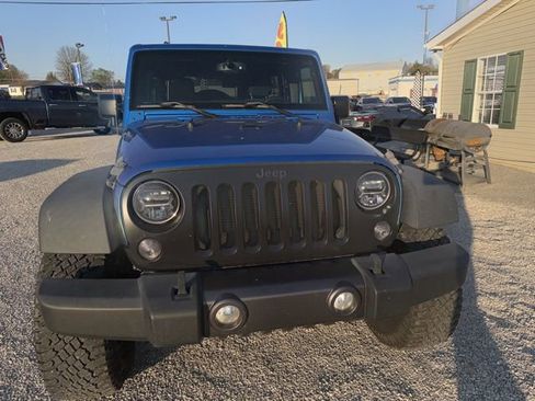 Used 2016 Jeep Wrangler Unlimited Sport image 3