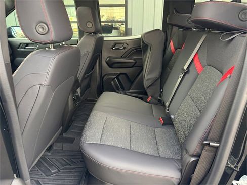 Used 2024 Chevrolet Colorado Z71 w/ Z71 Convenience Package 2 image 22