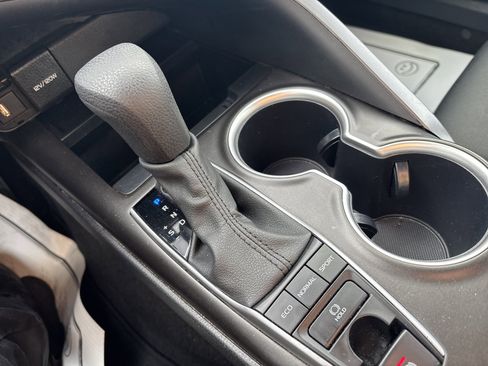 Used 2024 Toyota Camry LE image 24