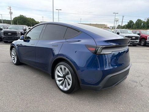 Used 2026 Tesla Model Y Long Range RWD image 6