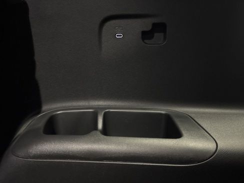 New 2026 Chevrolet Traverse LT w/ Midnight/Sport Edition FWD image 23