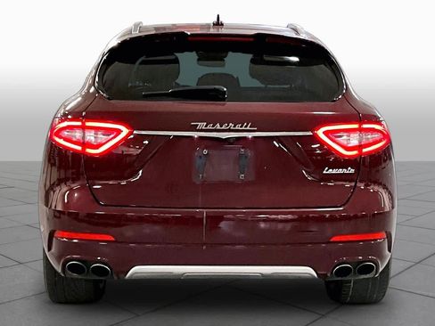 Used 2017 Maserati Levante S AWD/4WD image 5