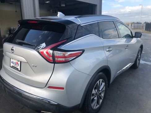 Used 2018 Nissan Murano SV image 11