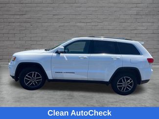 Used 2019 Jeep Grand Cherokee Laredo w/ 18" Wheel & 8.4" Radio Group AWD/4WD video 2