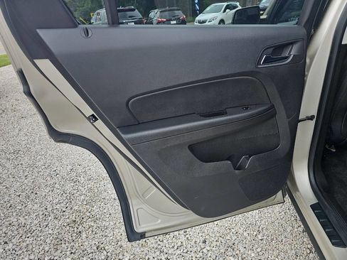 Used 2013 GMC Terrain SLE w/ Chrome and Technology Package image 17