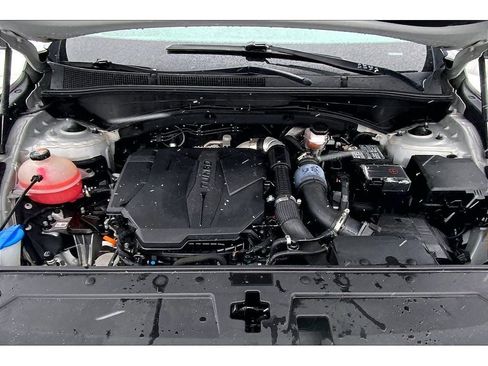 Used 2023 Hyundai Santa Fe Limited image 12