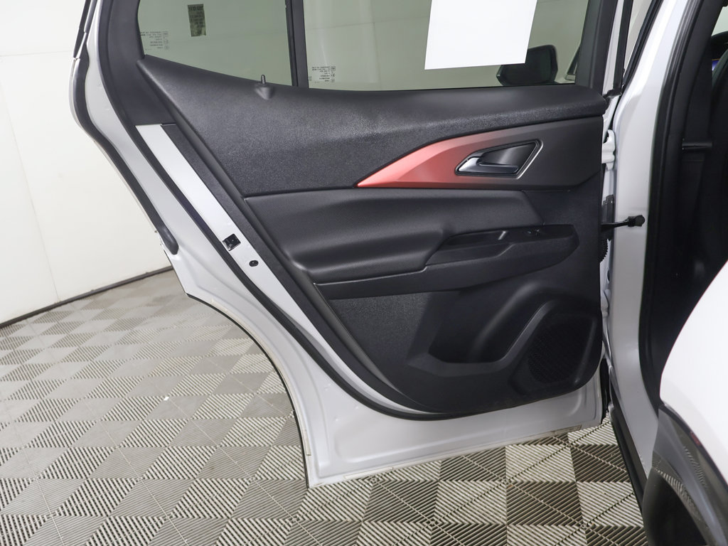 Used 2025 Chevrolet Equinox EV RS w/ Convenience Package II FWD image 30