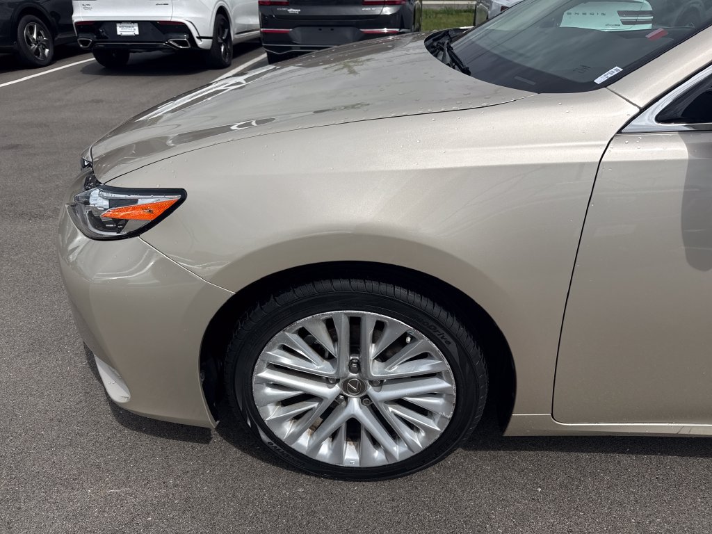 Used 2018 Lexus ES 350 w/ Luxury Package w/Wood Trim FWD image 10