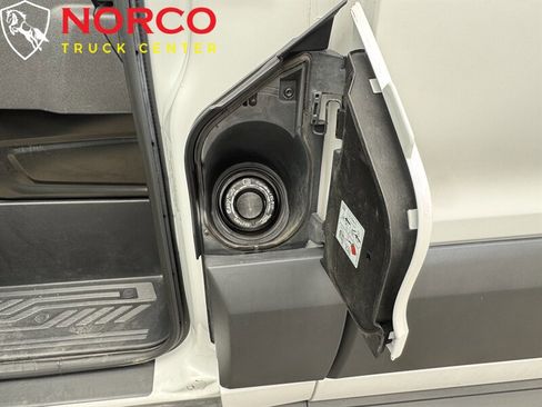 Used 2017 Ford Transit 250 130 Low Roof image 18