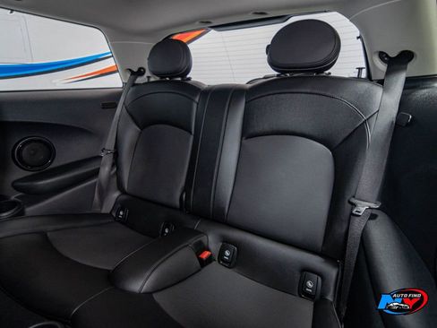 Used 2017 MINI Cooper S image 16