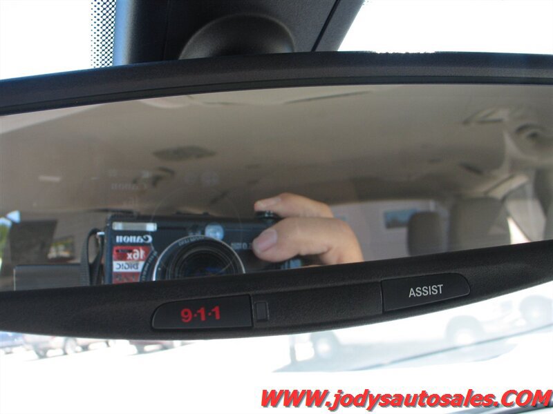 Used 2017 Chrysler Pacifica Touring Plus FWD image 26