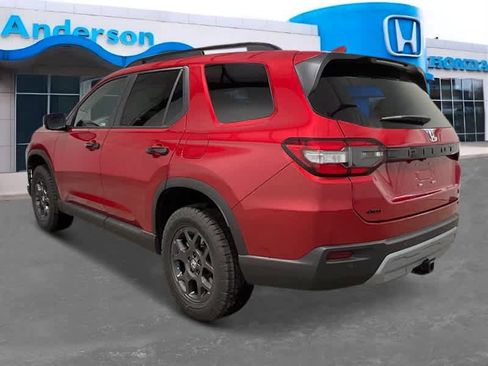 New 2025 Honda Pilot TrailSport image 3