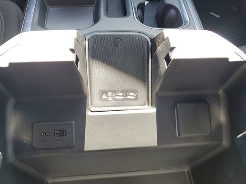 Used 2023 Chevrolet Silverado 1500 LT Trail Boss w/ Protection Package AWD/4WD image 28