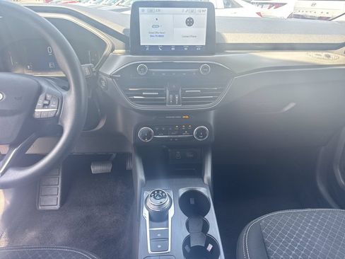 Used 2025 Ford Escape Active AWD/4WD image 28