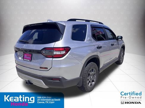 Used 2024 Honda Pilot TrailSport image 7