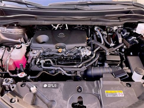 Used 2024 Toyota Sienna LE image 26