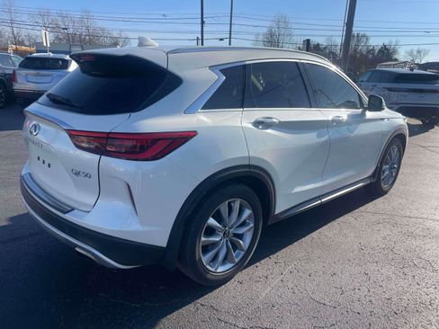 Used 2021 INFINITI QX50 Essential w/ Convenience Package image 4