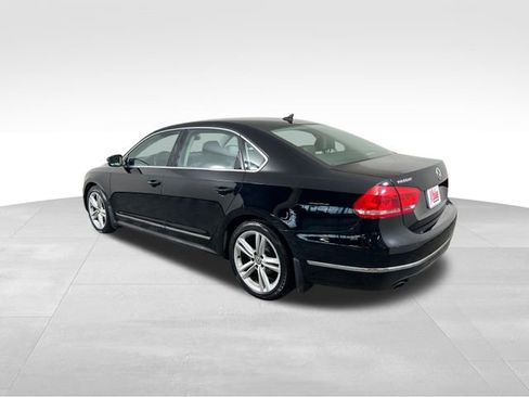 Used 2015 Volkswagen Passat 1.8T SE image 4