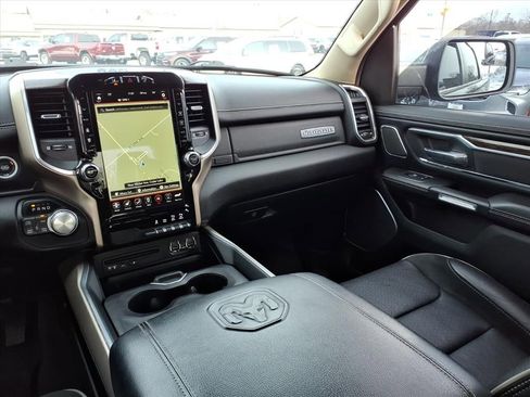 Used 2019 RAM 1500 Laramie image 26
