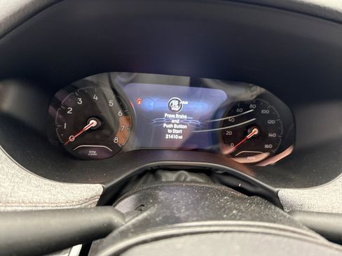 Used 2023 Jeep Compass Latitude image 9