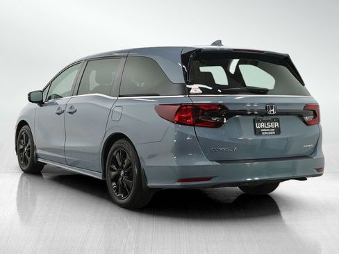 Used 2023 Honda Odyssey Sport image 3
