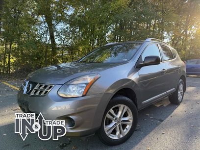 Used 2015 Nissan Rogue S w/ Convenience Package