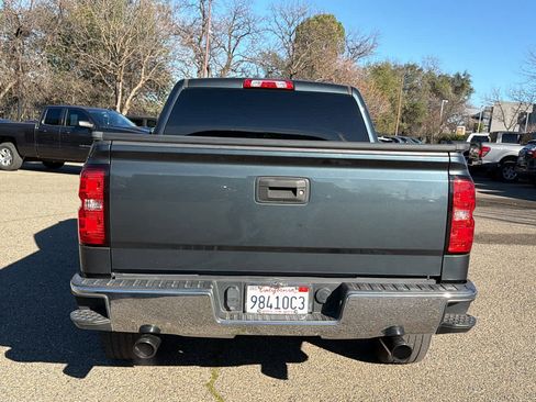 Used 2018 Chevrolet Silverado 1500 LT w/ LT Eassist Package image 6
