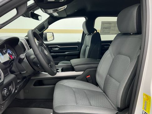 New 2026 RAM 1500 Big Horn AWD/4WD image 6