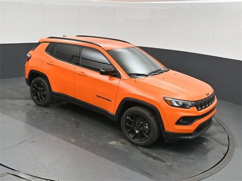 New 2026 Jeep Compass Latitude image 27
