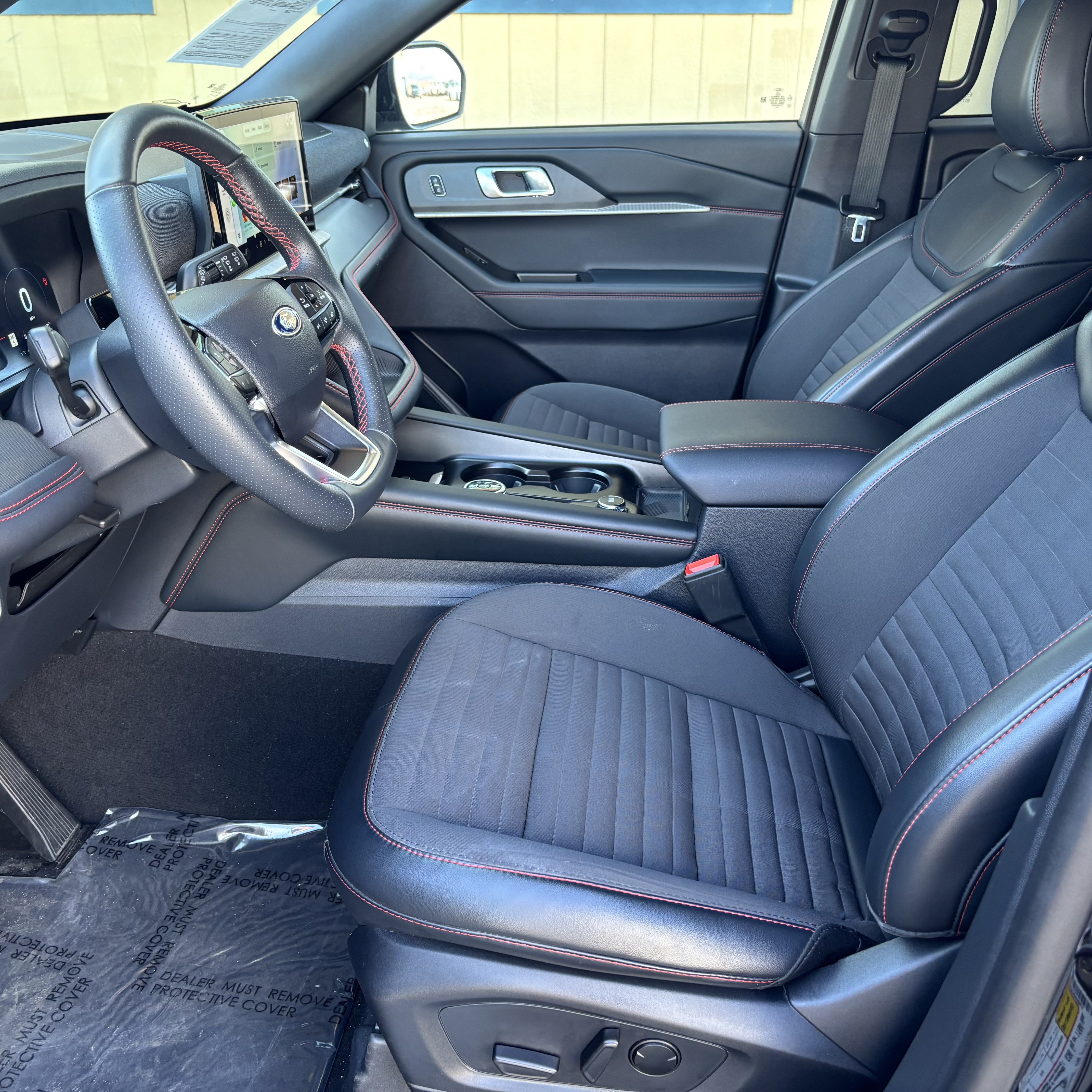 Used 2025 Ford Explorer ST-Line AWD/4WD image 12