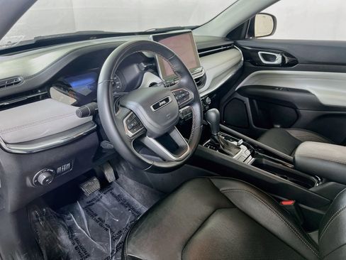 Used 2022 Jeep Compass Limited AWD/4WD image 9