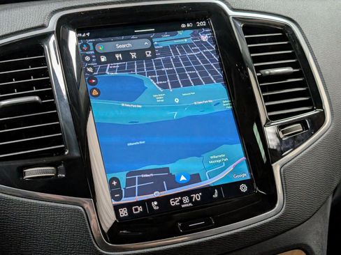 Used 2025 Volvo XC90 B6 Plus image 40