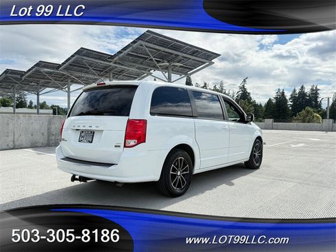 Used 2017 Dodge Grand Caravan GT FWD image 8