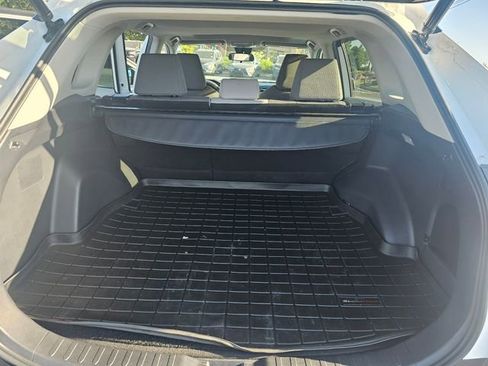 Used 2021 Toyota RAV4 XLE w/ Convenience Package image 14