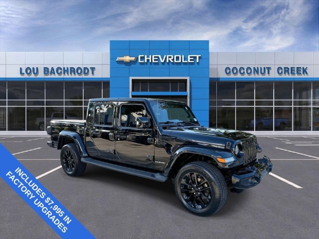 Used 2023 Jeep Gladiator Overland AWD/4WD image 2