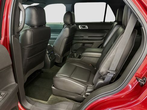 Used 2013 Ford Explorer XLT AWD/4WD image 27