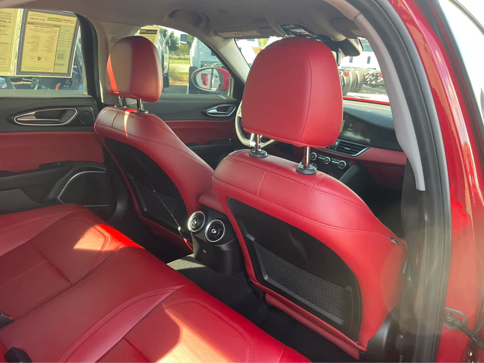 Used 2018 Alfa Romeo Giulia RWD image 13