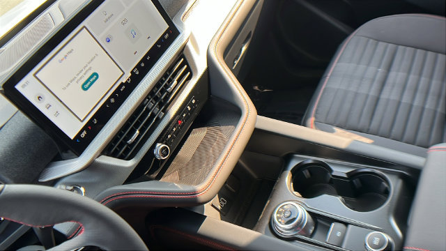New 2026 Ford Explorer ST-Line w/ ST-Line Street Pack AWD/4WD image 26