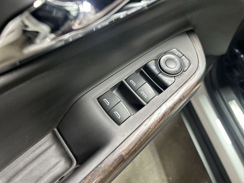 Certified 2021 GMC Acadia Denali w/ Denali Ultimate Package image 25