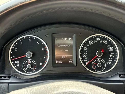 Used 2016 Volkswagen Tiguan SEL FWD image 28