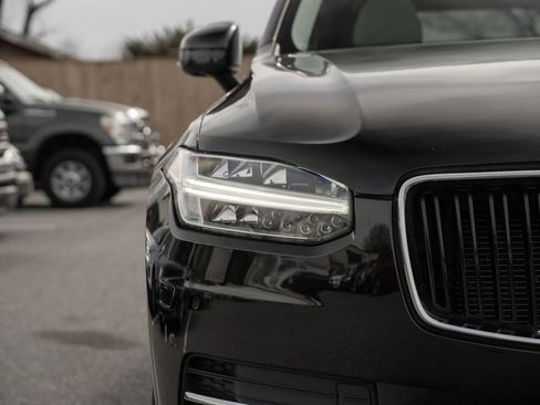 Used 2017 Volvo XC90 T6 Momentum w/ Vision Package image 35