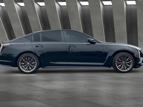 Used 2025 Cadillac CT5 V Blackwing w/ Super Cruise 1 Package image 3