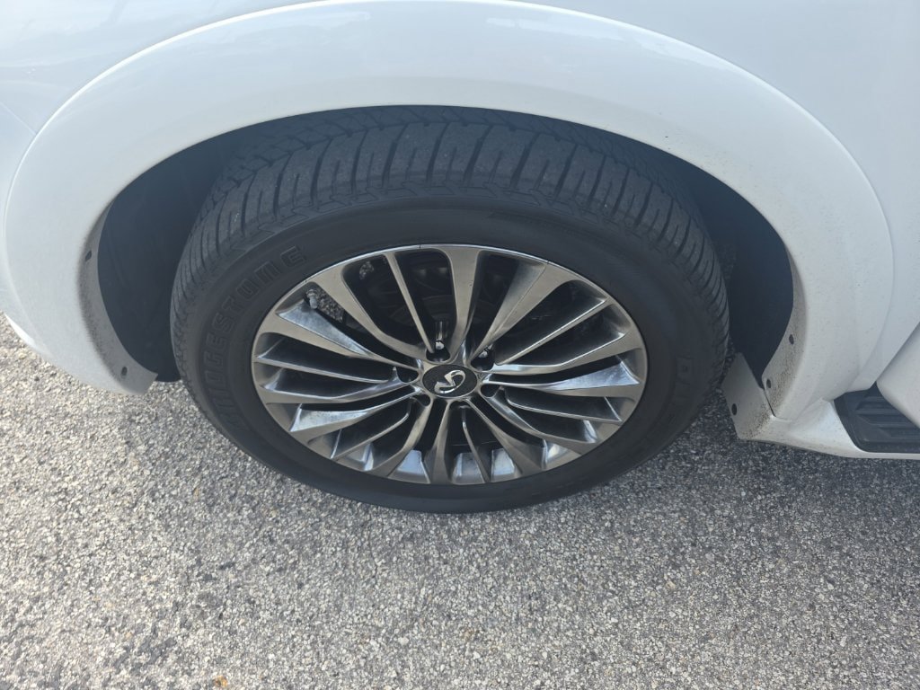 Used 2021 INFINITI QX80 Premium Select AWD/4WD image 4