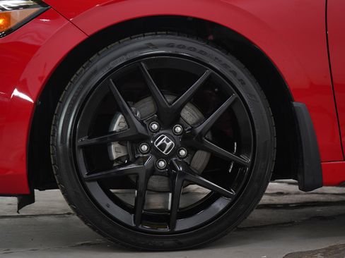 Used 2023 Honda Civic Sport image 28