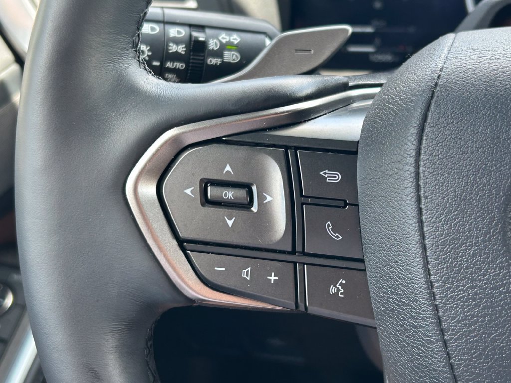 Used 2025 Lexus GX 550 w/ Accessory Package (2T) AWD/4WD image 45