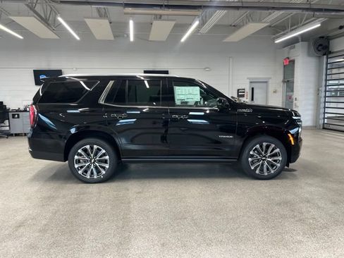 New 2026 Chevrolet Tahoe High Country AWD/4WD image 4