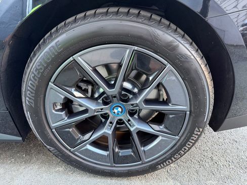 Used 2023 BMW i4 eDrive40 image 58