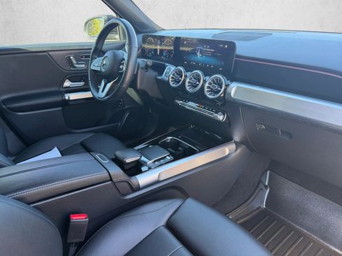 Used 2023 Mercedes-Benz GLB 250 4MATIC image 28