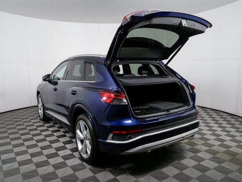Used 2023 Audi Q4 e-tron Prestige image 32